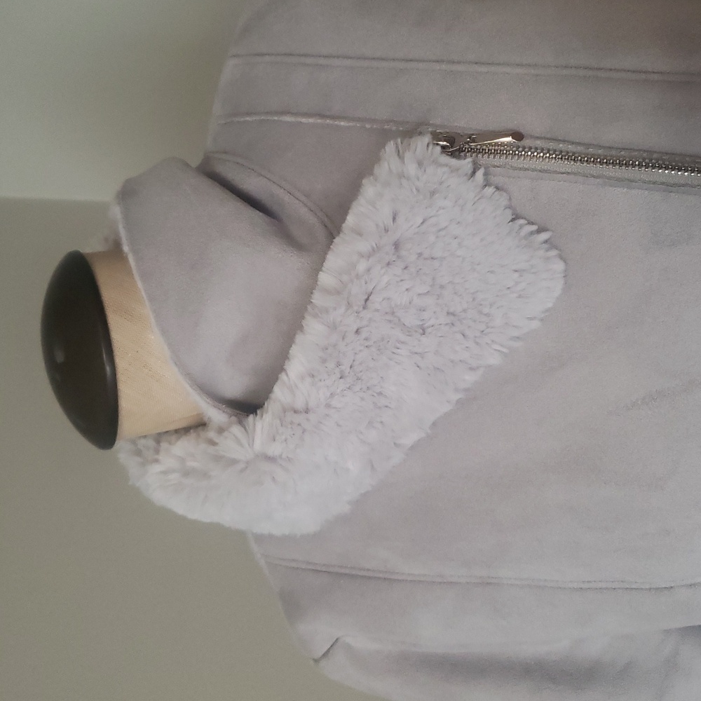 Fabulous Faux Fur - Picture 5 of 12